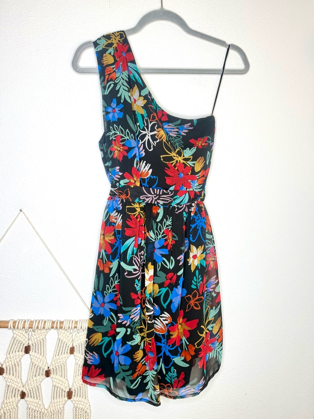 Molly Bracken dress floral one shoulder mini Black Hawaii asymmetrical black red